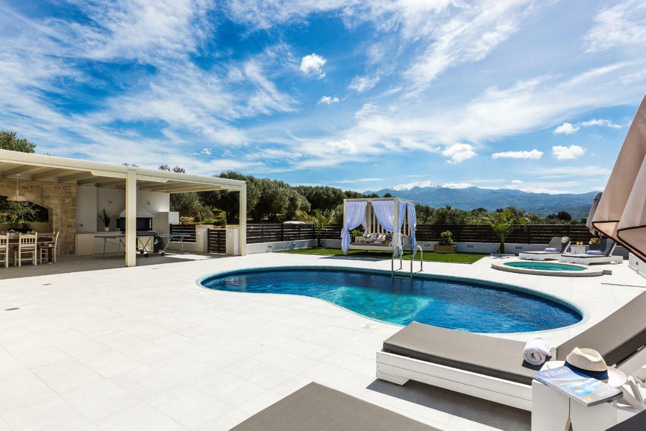 Caramel Villa, With 40M2 Pool & Spa Whirlpool, By Thinkvilla Pánormos Exteriér fotografie